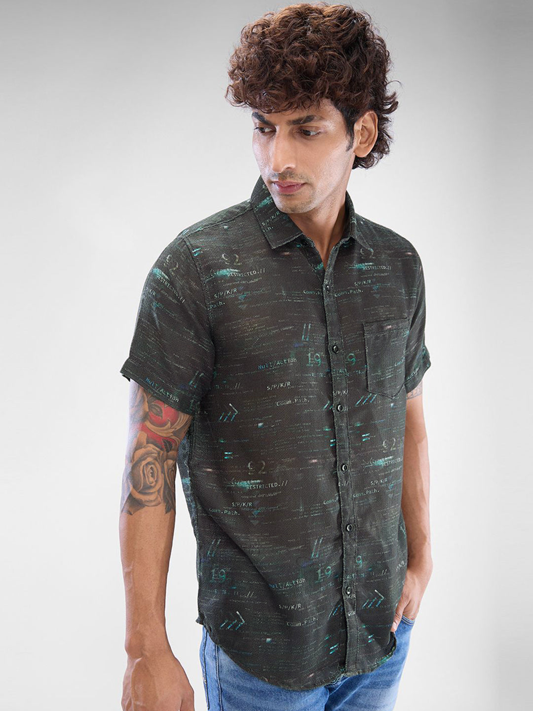 SPYKAR Men Slim Fit Opaque Abstract Printed Spread Collar Casual Shirt