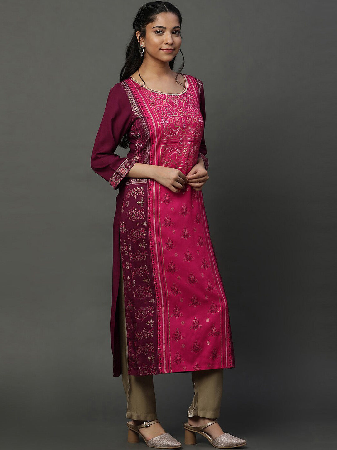 Motif etnik aurelia dicetak lurus kurta