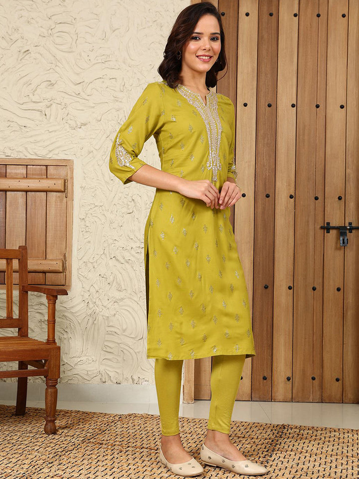 W Women Ethnic Motifs Embroidered Flared Sleeves Thread Work Kurta