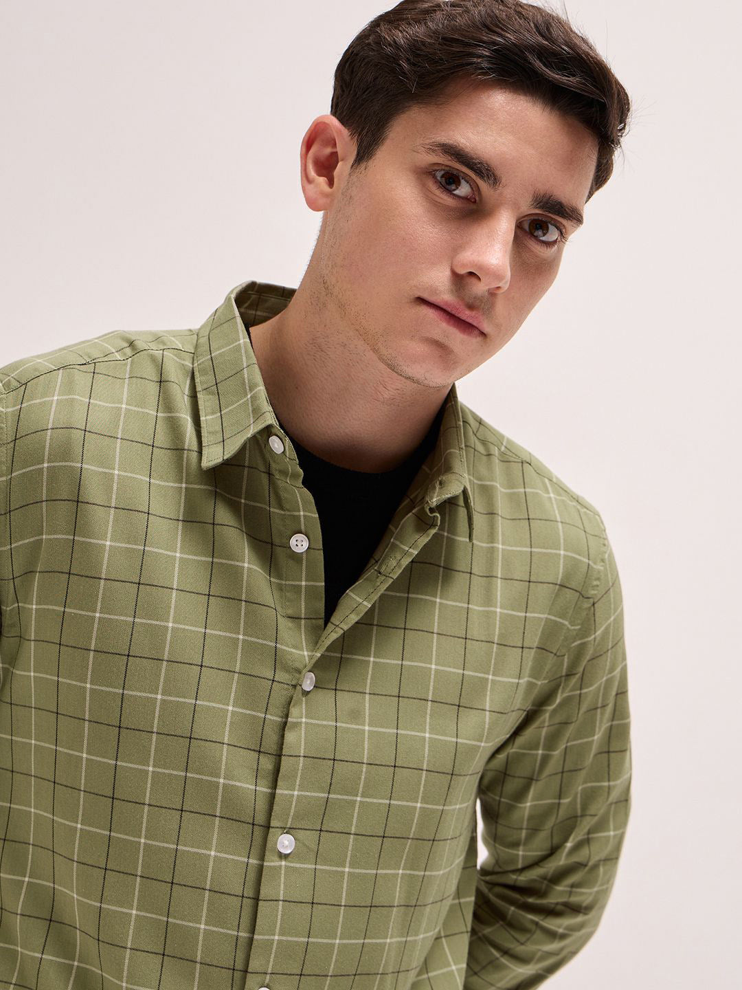THE BEAR HOUSE Men Spread Collar Windowpane Checked Cotton Slim Fit Casual Shirt