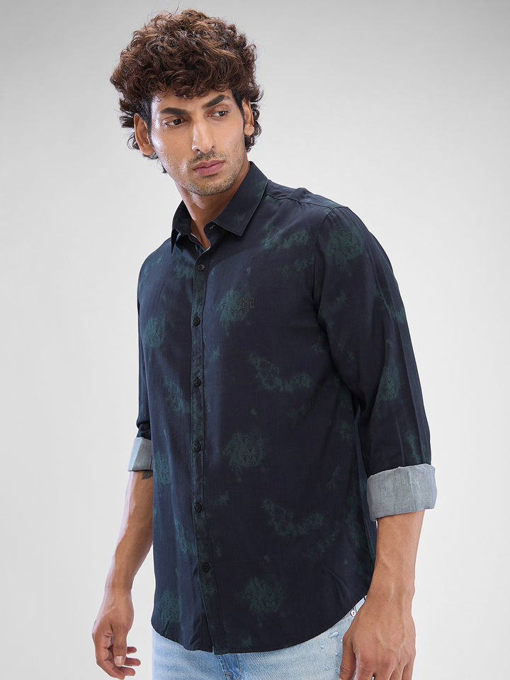 SPYKAR Men Slim Fit Opaque Abstract Printed Spread Collar Casual Shirt