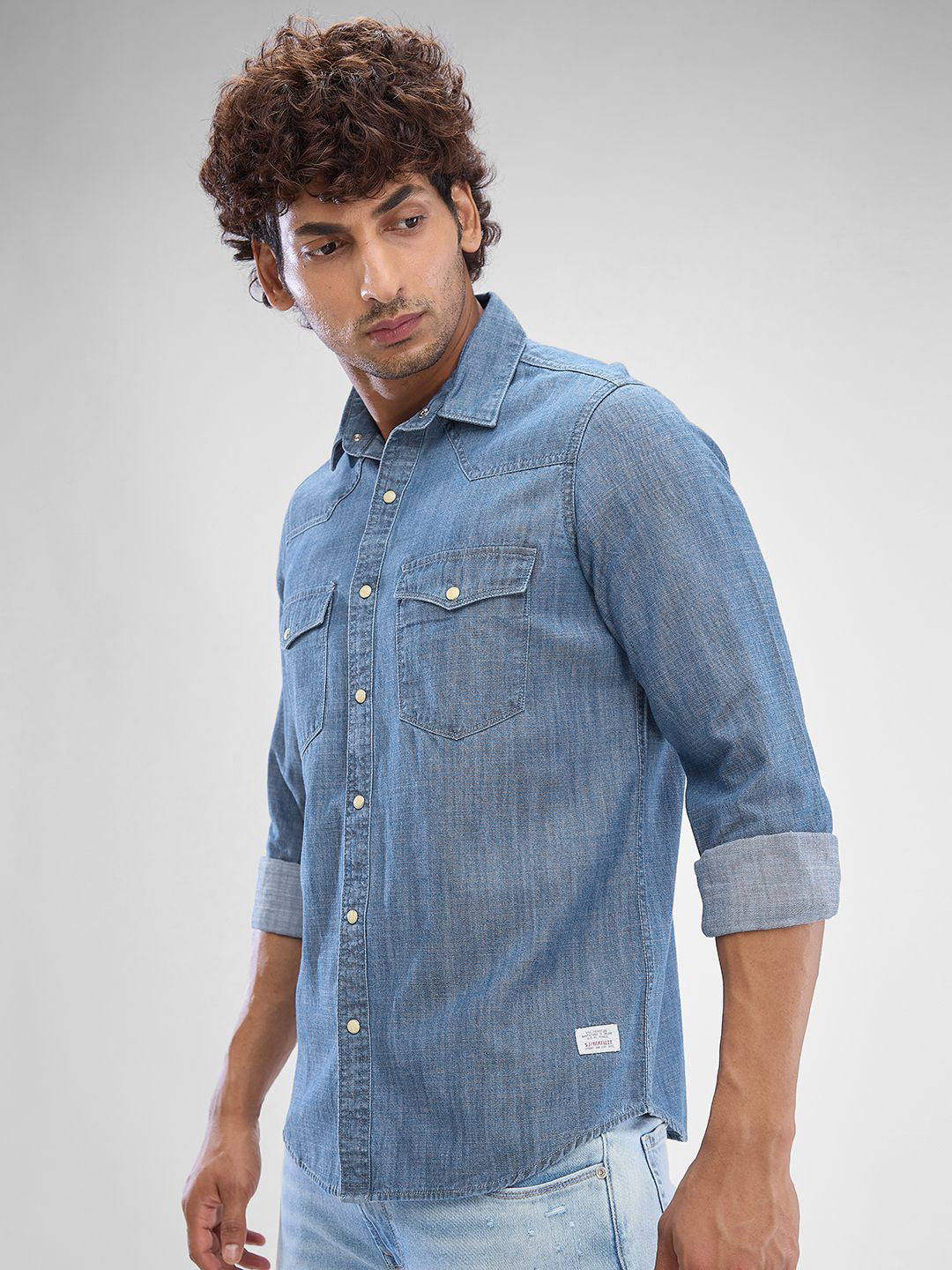 SPYKAR Pure Cotton Solid Spread Collar Slim Fit Casual Shirt