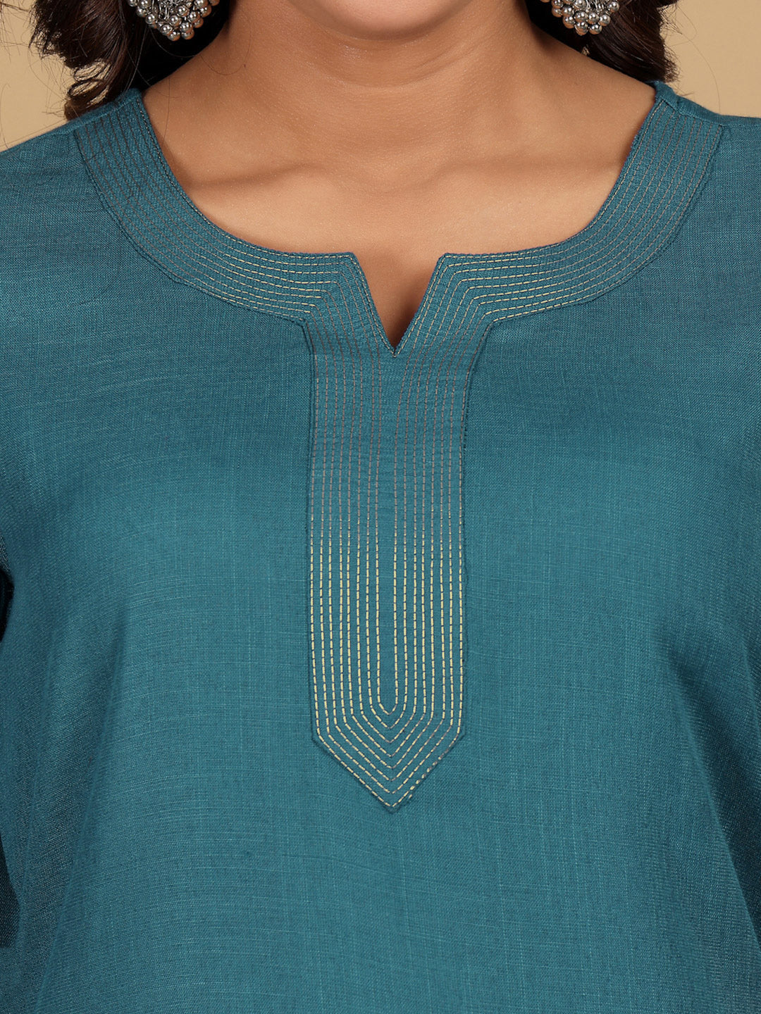 Varanga Yoke Design Thread Work Notc Neck Straight Kurta With Trousers And Dupatta