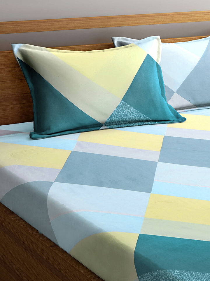 KLOTTHE Turquoise Blue & Yellow Geometric 300 TC King Bedsheet with 2 Pillow Covers
