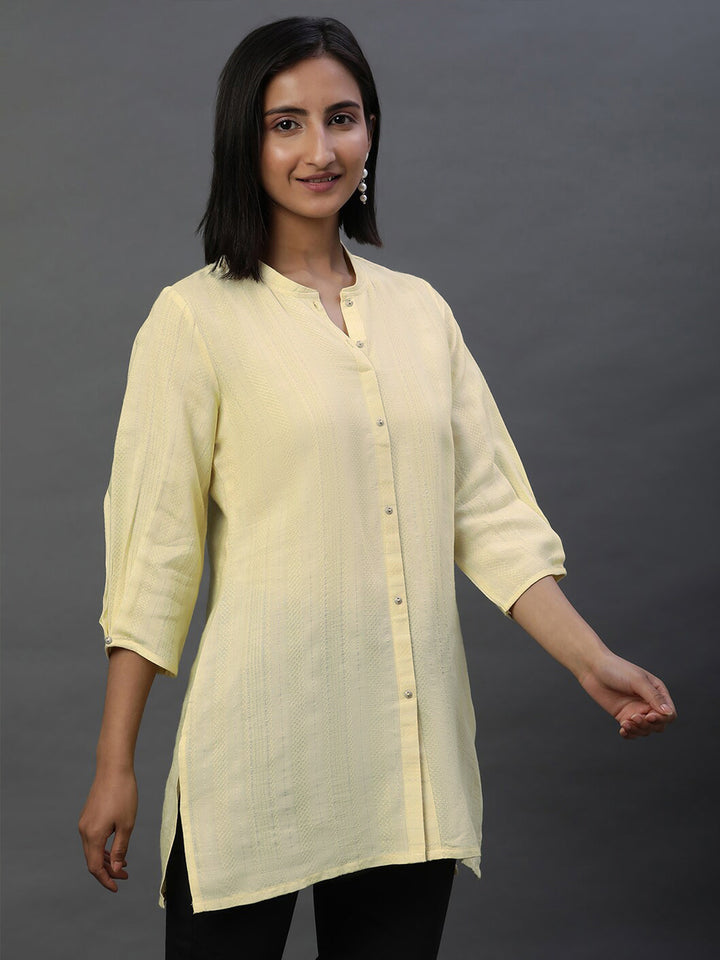 AURELIA Geometric Woven Design Mandarin Collar Straight Kurti