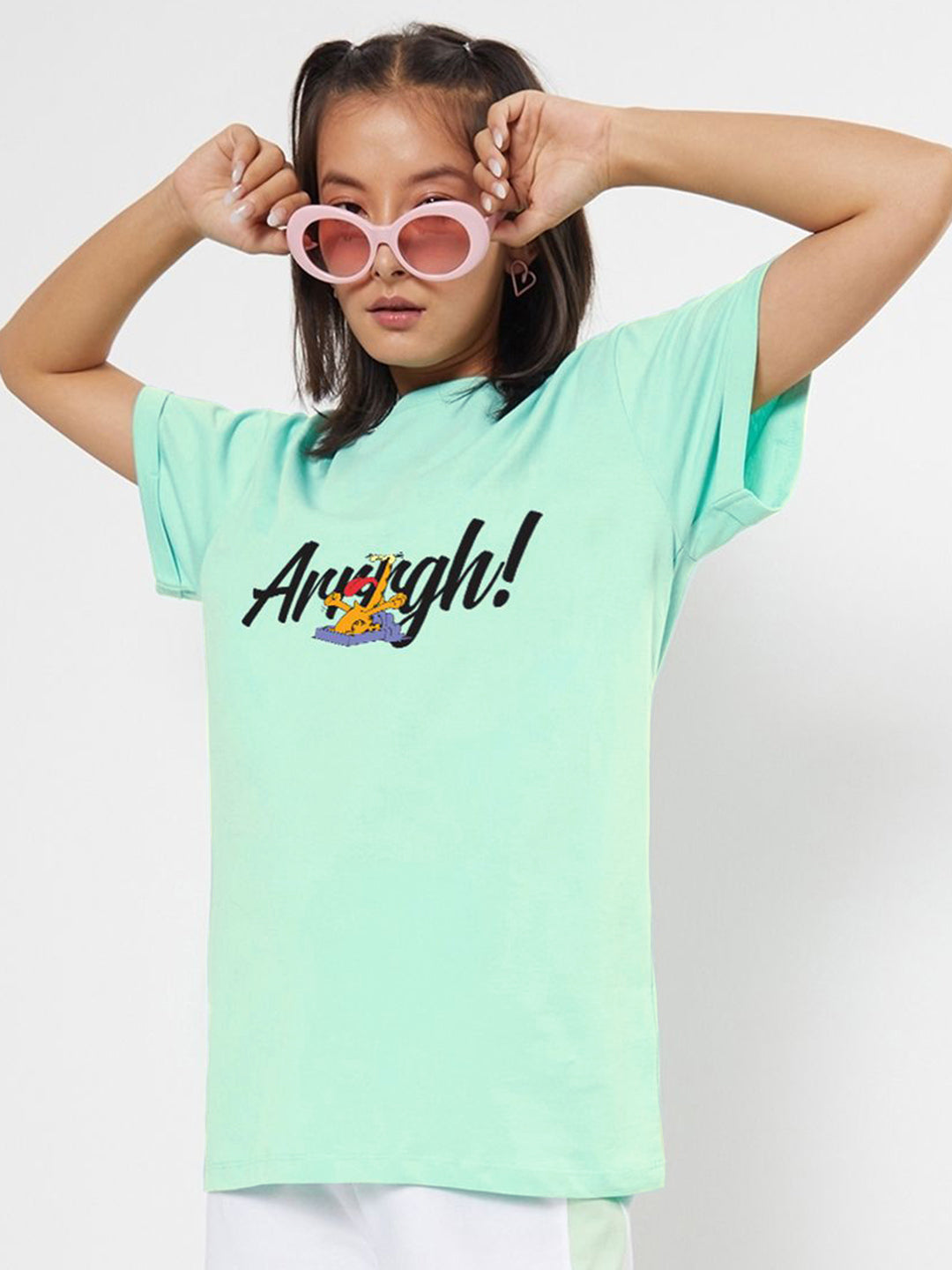 Bewakoof Women Graphic Printed Round Neck Pure Cotton Garfield T-shirt