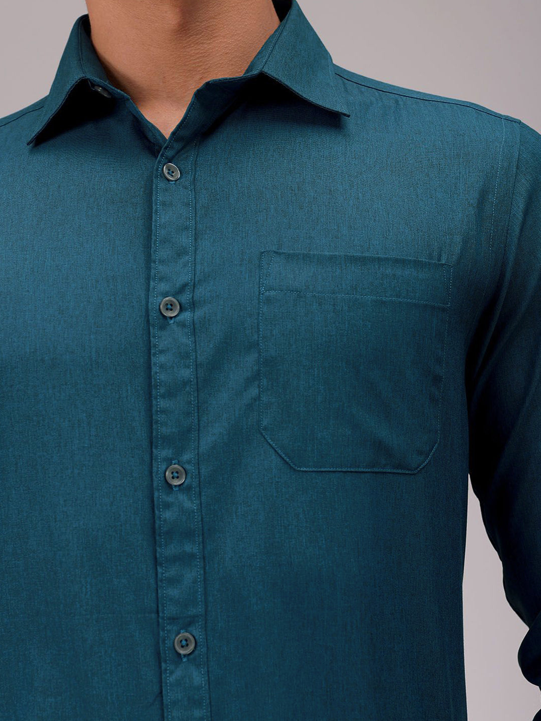 The Indian Garage Co. X Luxe Men Cutaway Collar Solid Slim Fit Formal Shirt
