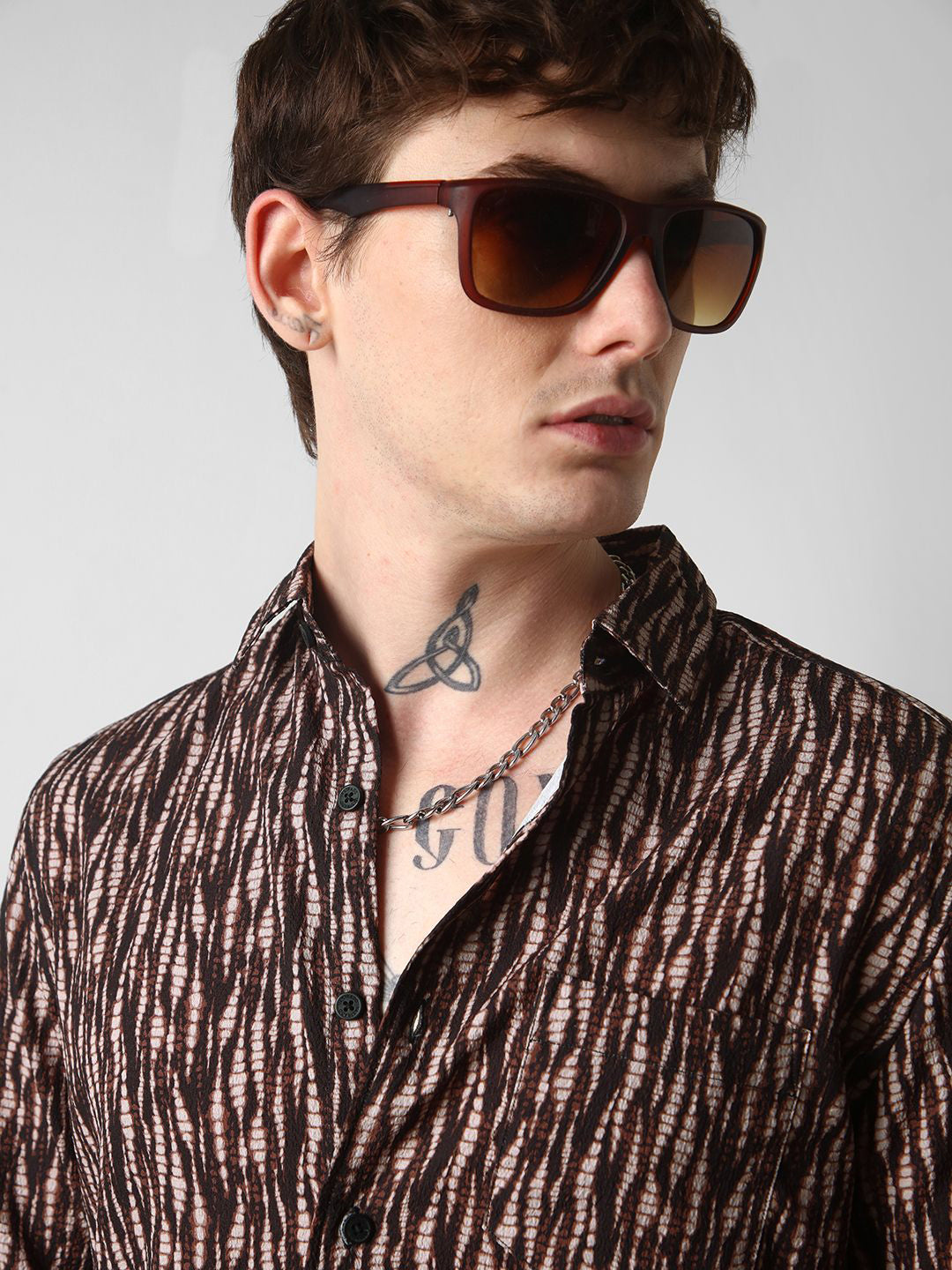 VASTRADO Men Classic Cutaway Collar Abstract Printed Slim Fit Casual Shirt