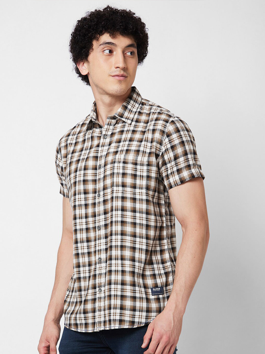SPYKAR Spread Collar Short Sleeves Cotton Checked Casual Shirt