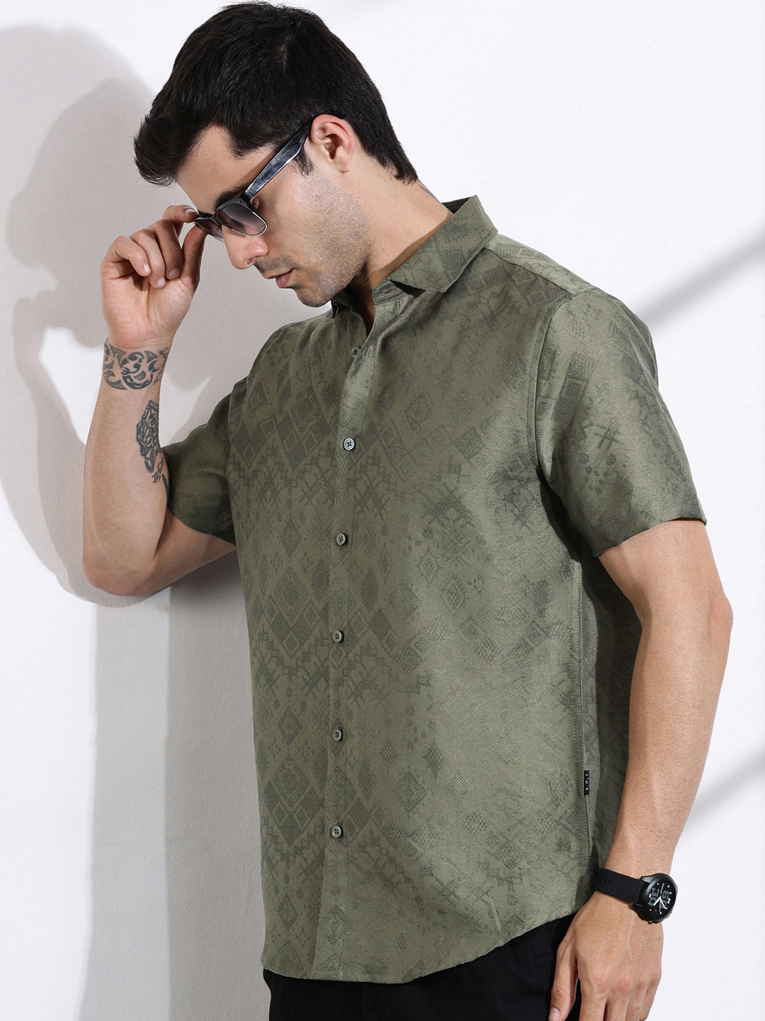 Thomas Scott Men Smart Slim Fit Cutaway Collar Geometric Printed Casual Shirt