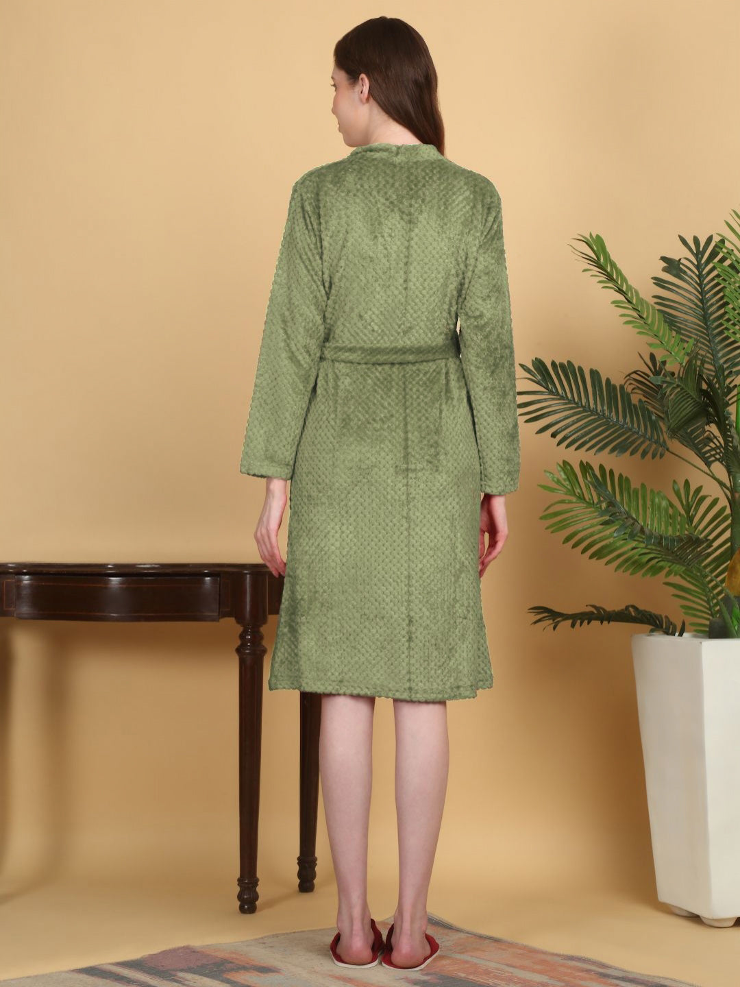 KLOTTHE Green Self Design Woollen Bath Robe With Belt
