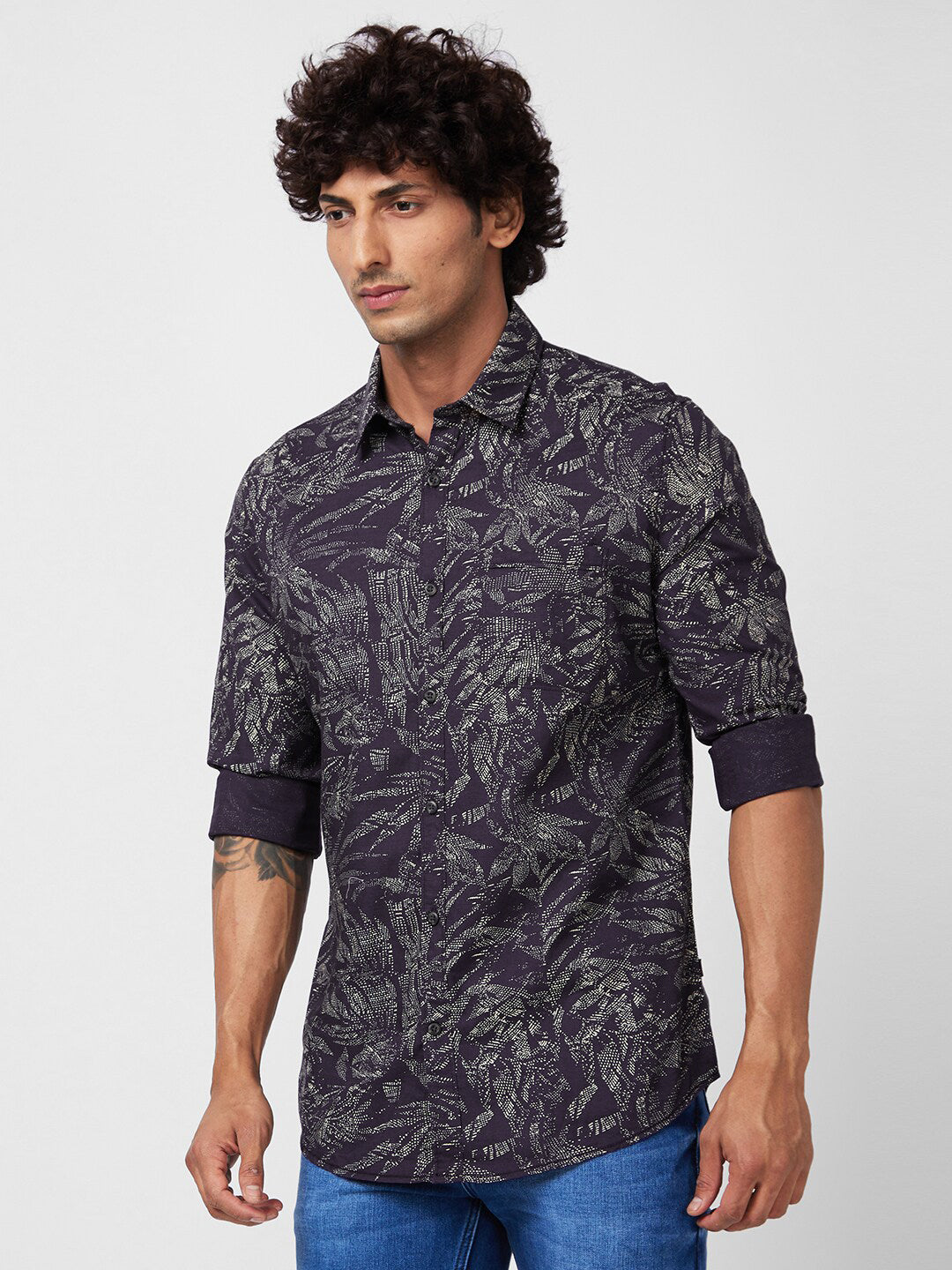 SPYKAR Slim Fit Abstract Printed Pure Cotton Casual  Shirt