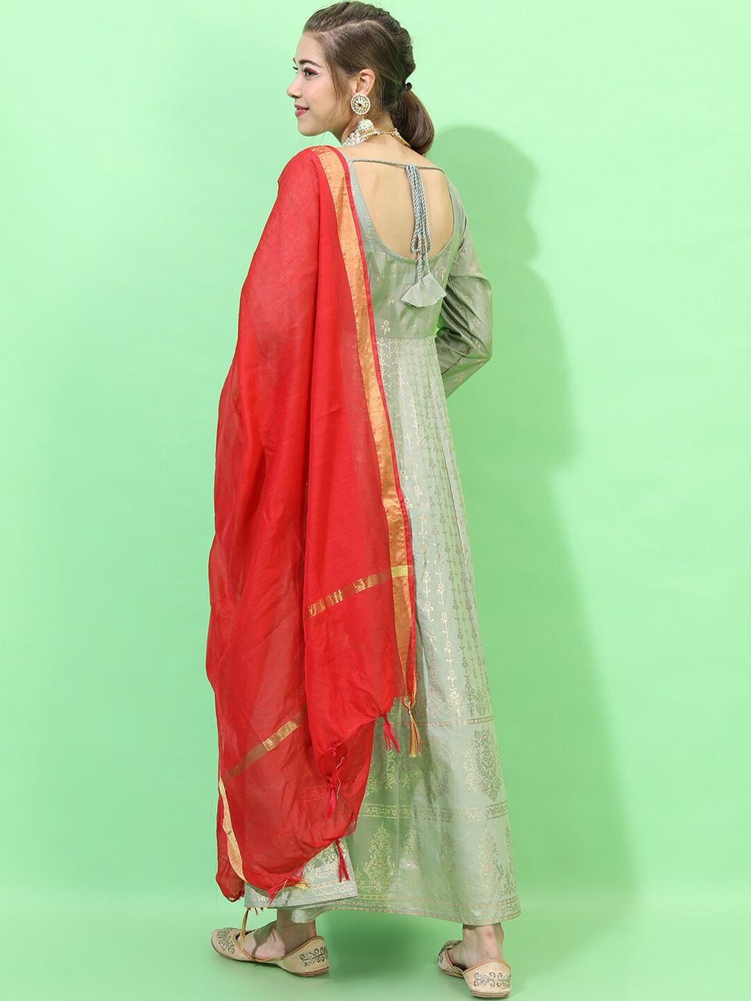 Vishudh Women Green Ethnic Maxi Dress