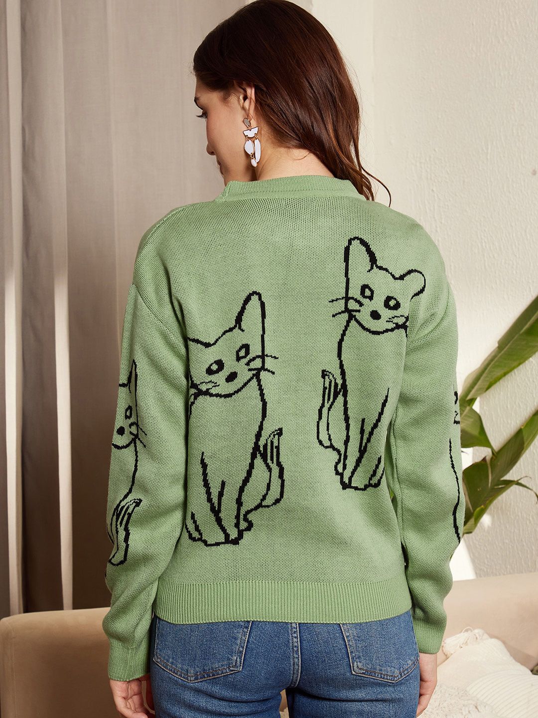 Berrylush Graphic Printed Acrylic Pullover Sweater