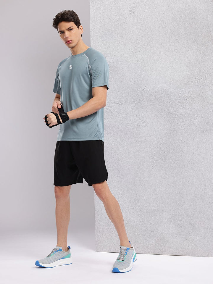 HRX by Hrithik Roshan Contrast Stitches Raglan Sleeves Rapid-Dry Training T-shirt