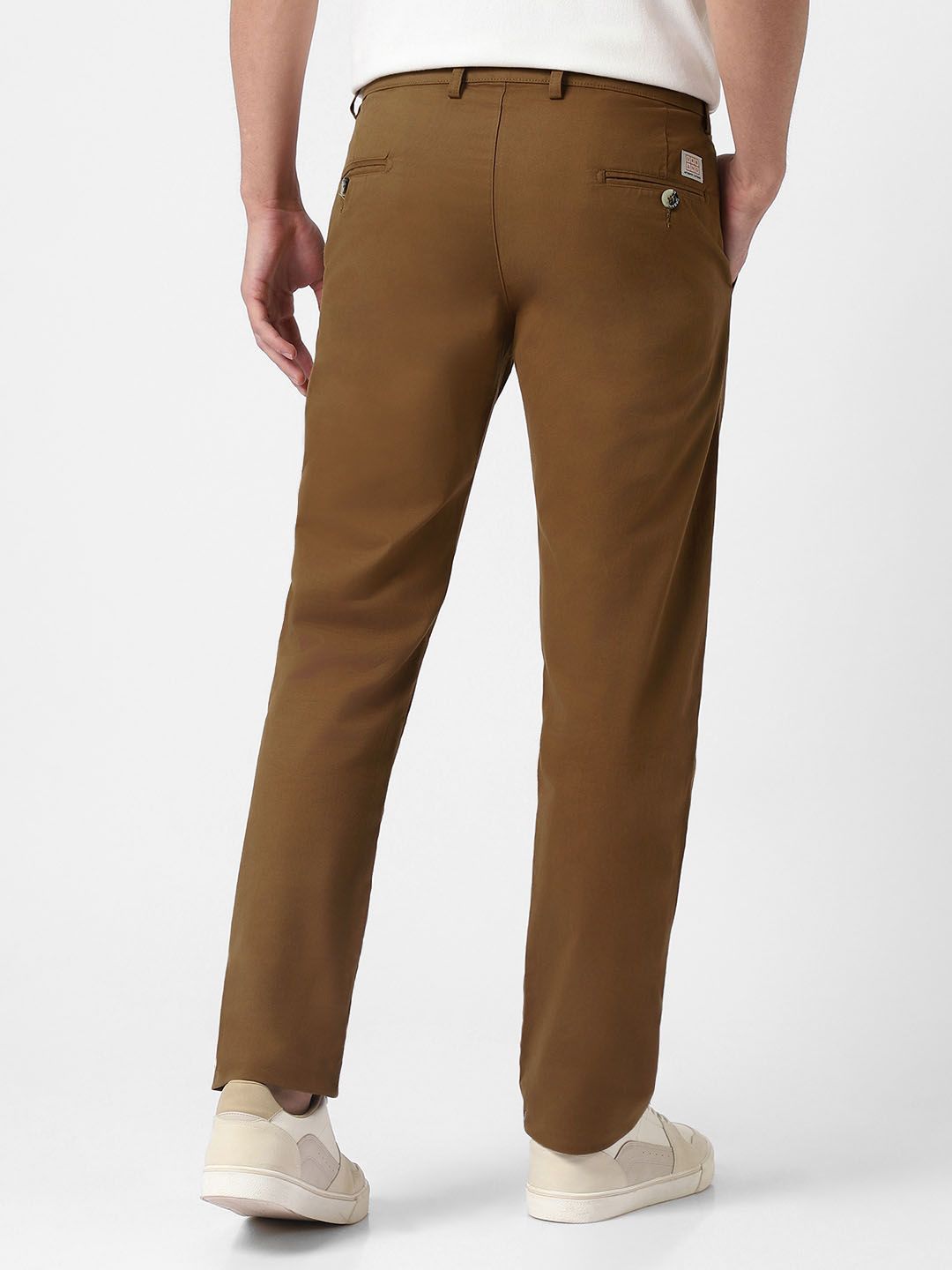 Urbano Fashion Men Brown Slim Fit Solid Pure Cotton Chinos