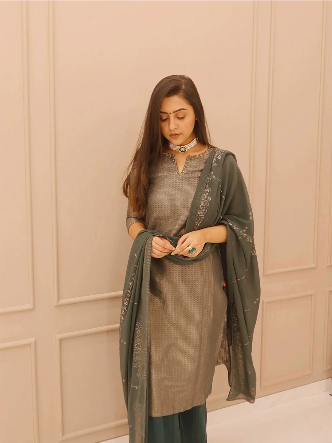 W Women Green & Golden Zari Woven Design Straight Kurta