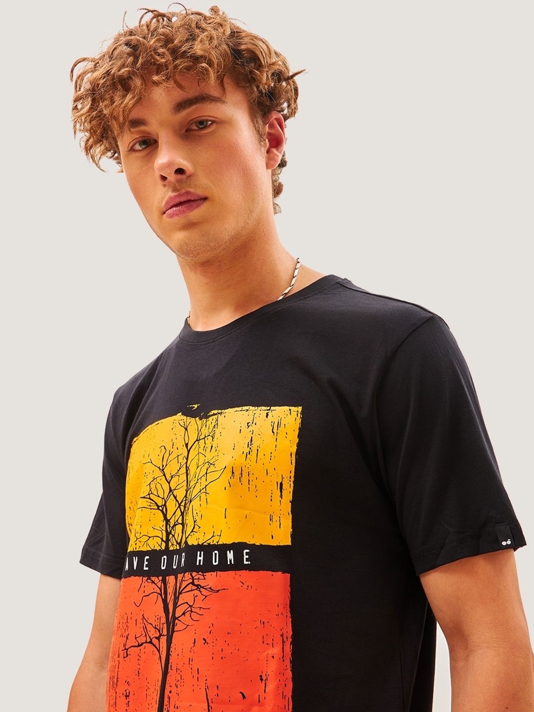 Bewakoof Men Black Printed Round Neck Pure Cotton T-shirt