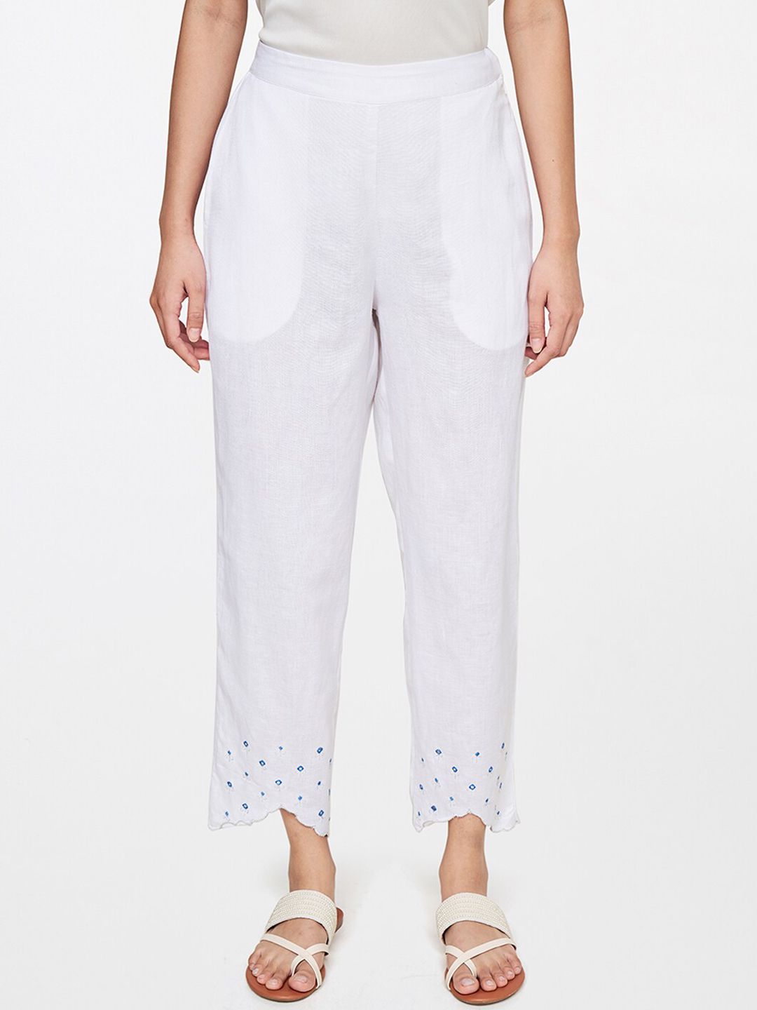 Global Desi Women White Printed Straight Fit Trousers
