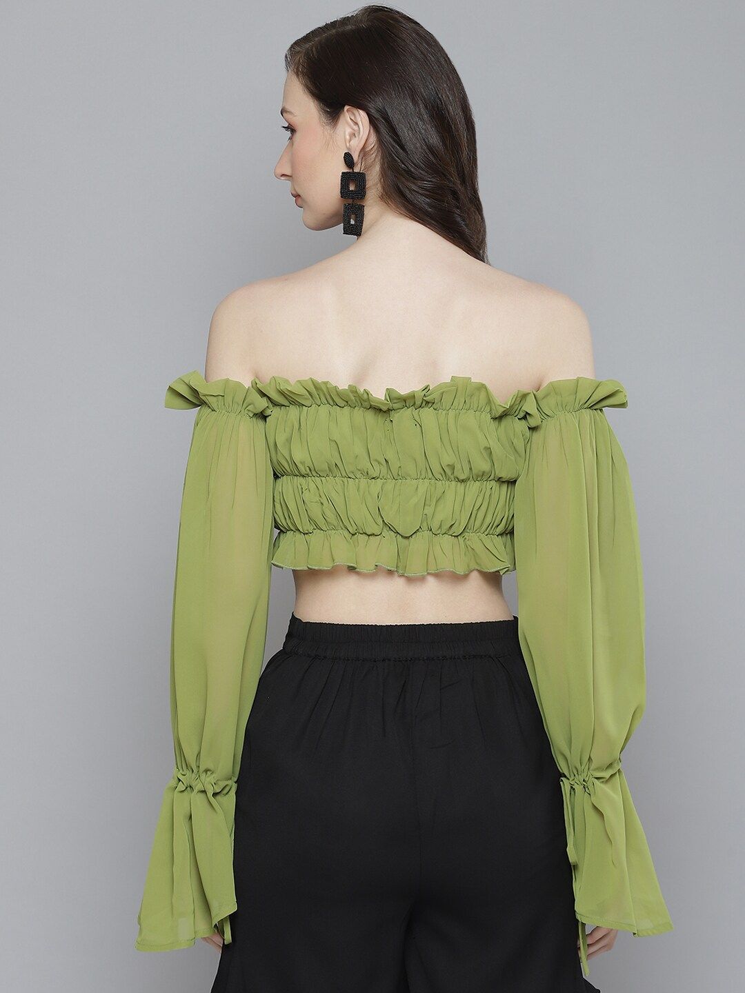 SASSAFRAS Green Halter Neck Georgette Blouson Crop Top