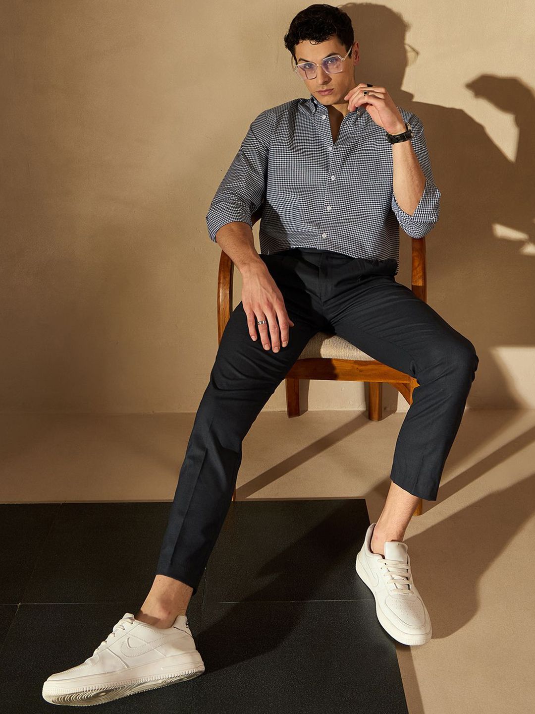 DENNISON Tapered Fit Pleated Trouser