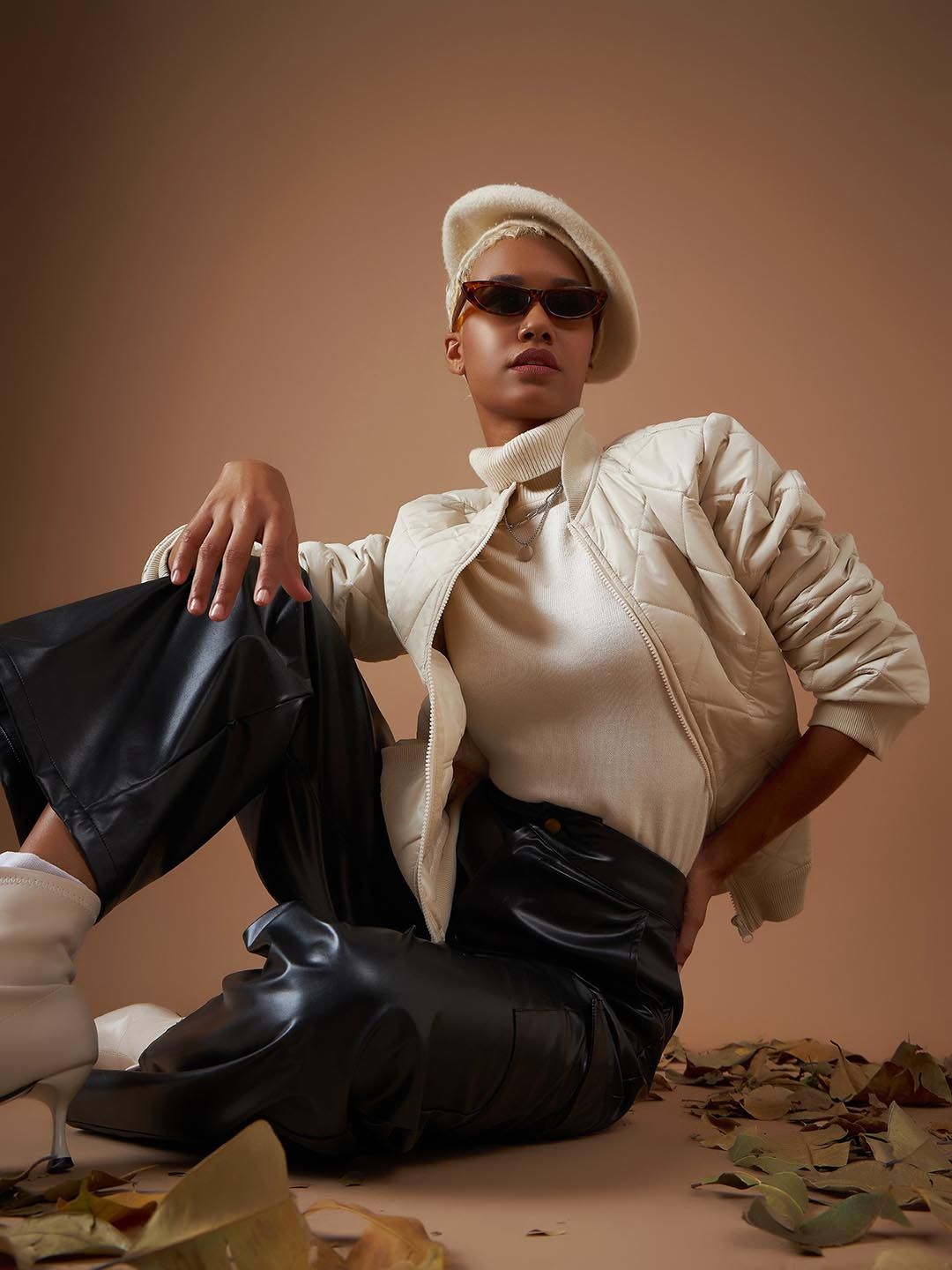 SASSAFRAS Women Black Straight Fit Parallel Trousers