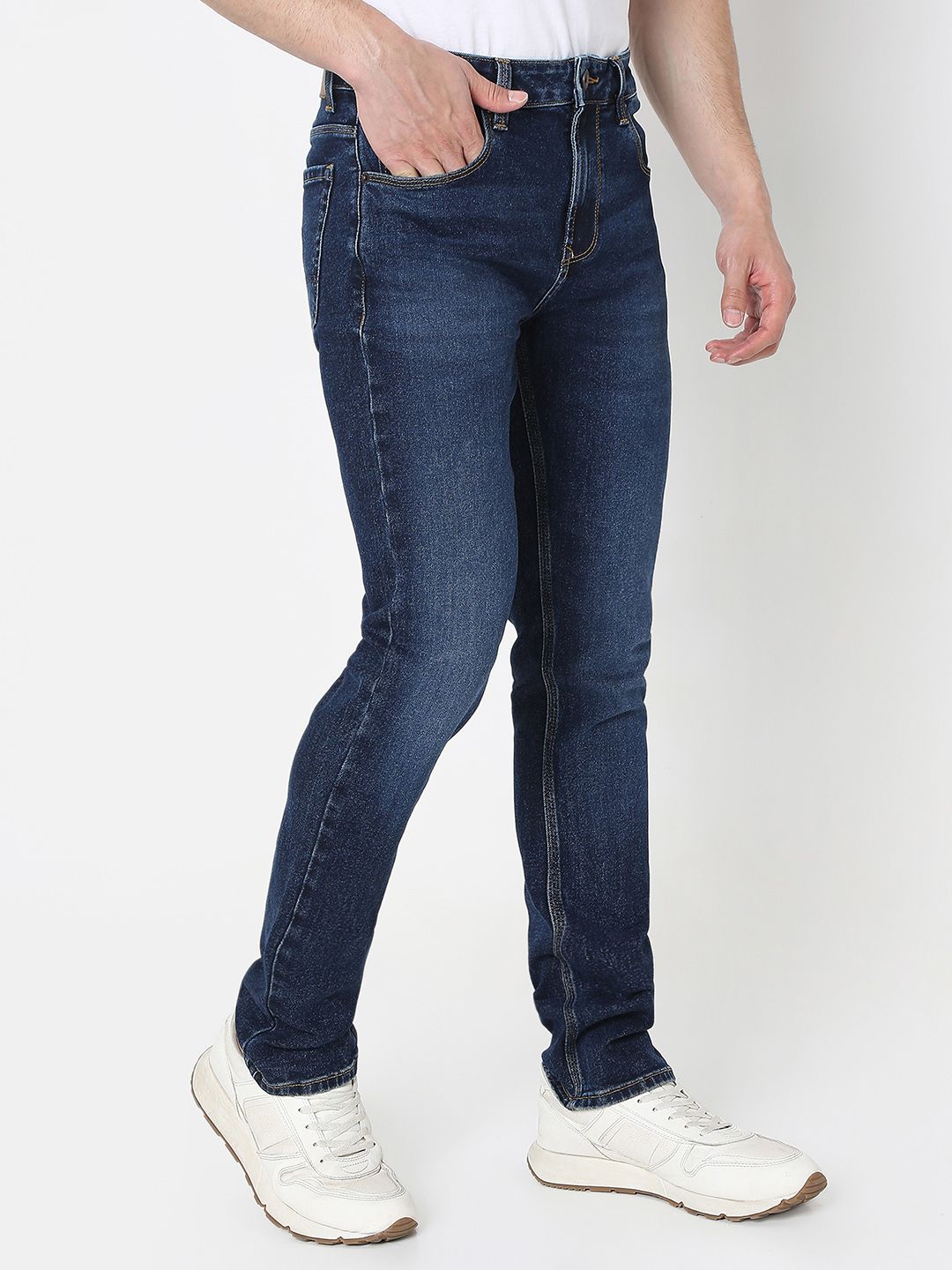 Spykar Men Rovers Light Fade Regangan Jeans