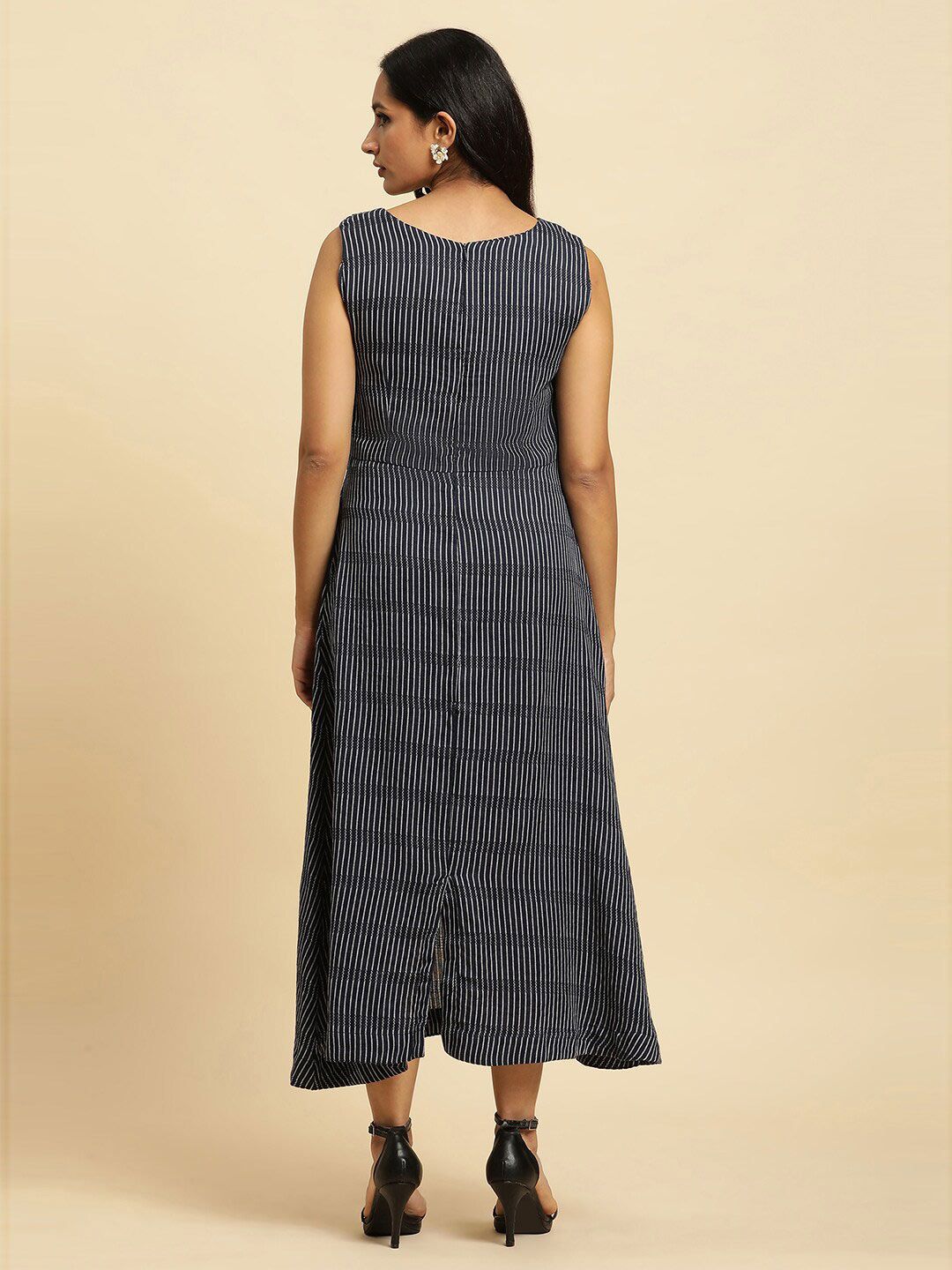 W Self Design Round Neck Cotton Maxi Dress