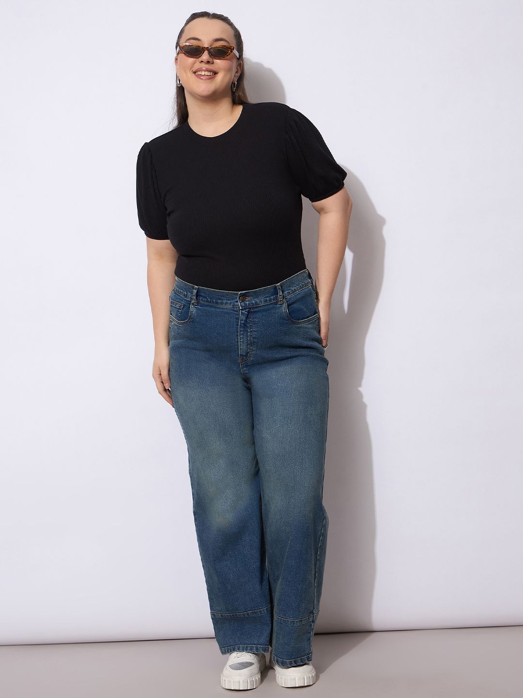 SASSAFRAS Women Round Neck Puff Sleeve Top