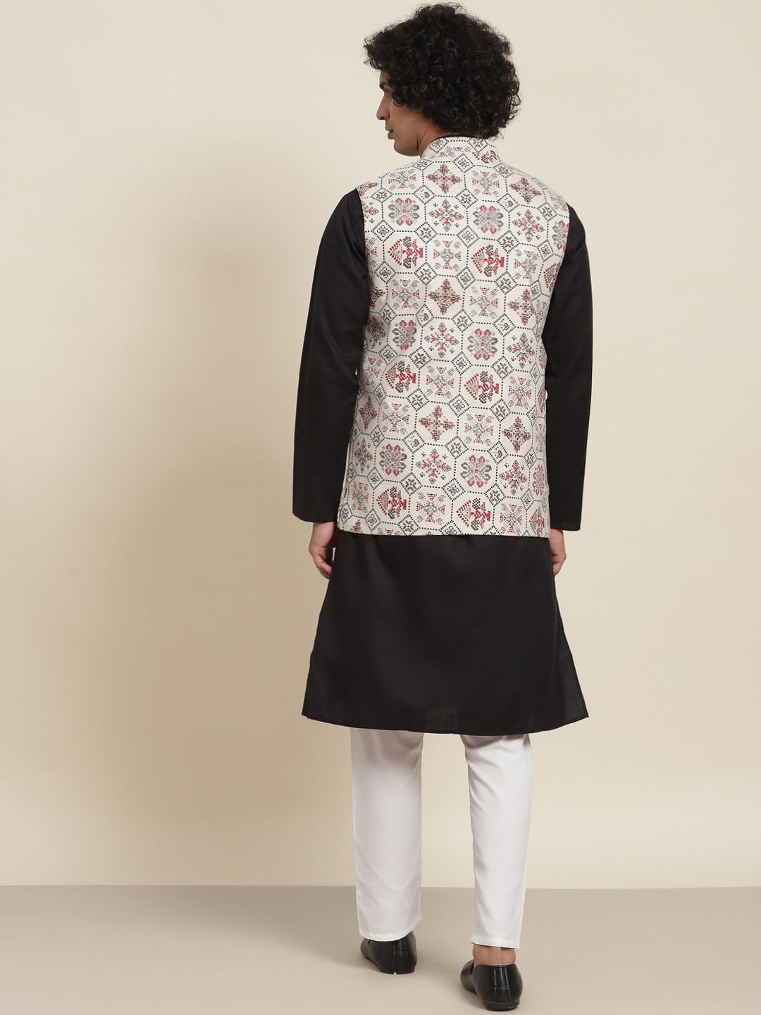 SOJANYA Kurta Biasa Kolar Mandarin Dengan Baju Tidur & Jaket Nehru