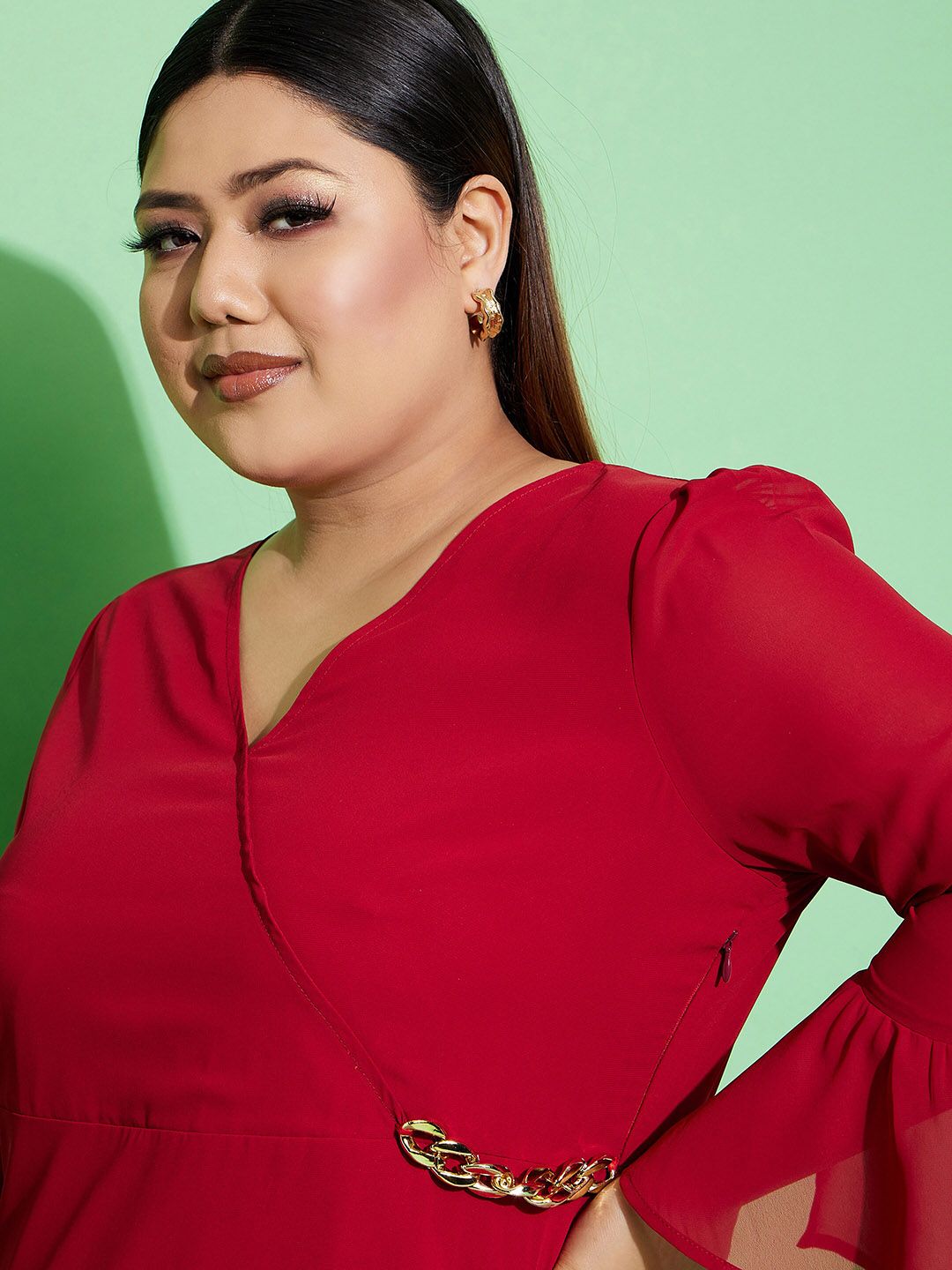 SASSAFRAS Curve Plus Size Maroon V-Neck Bell Sleeves Georgette Warp Midi Dress