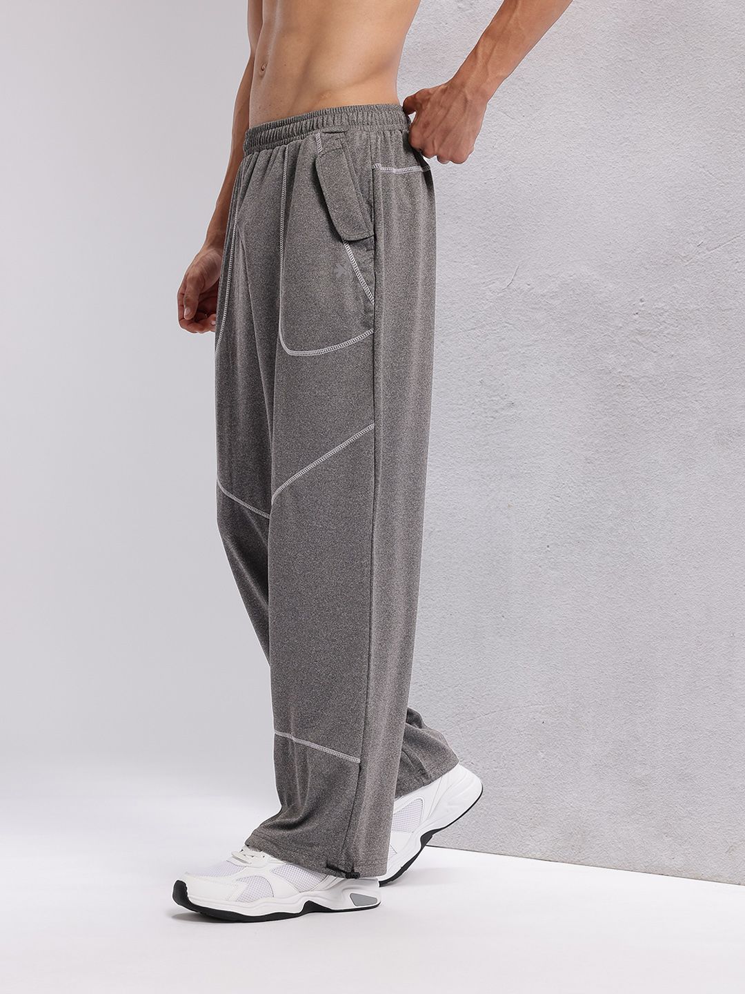 HRX by Hrithik Roshan Men Contrast Stitch Rapid-Dry Toggle Hem Training Track Pants
