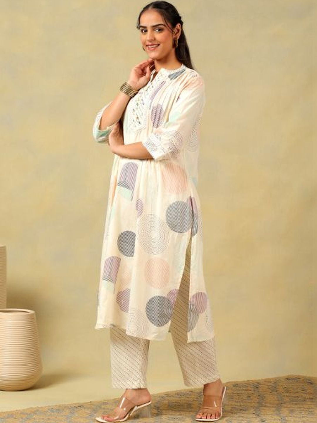 Mamicha Women Printed Pure Cotton Kurta with Trousers & With Dupatta