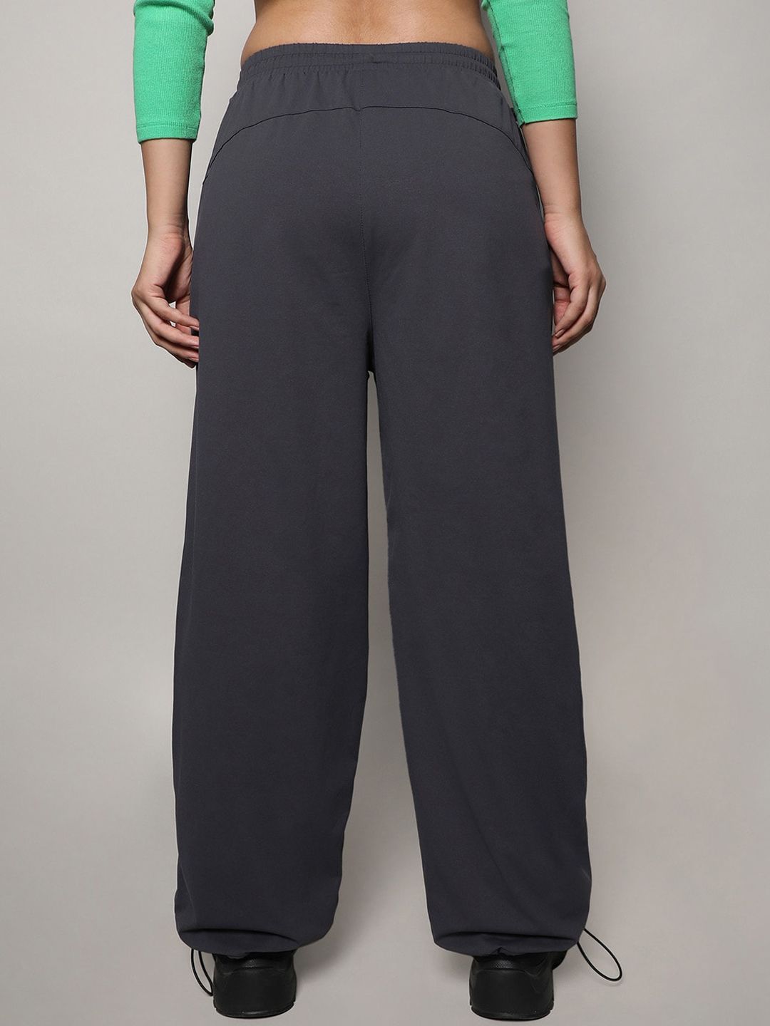 Campus Sutra Women Relaxed Loose Fit Easy Wash Pleated Chinos Trousers