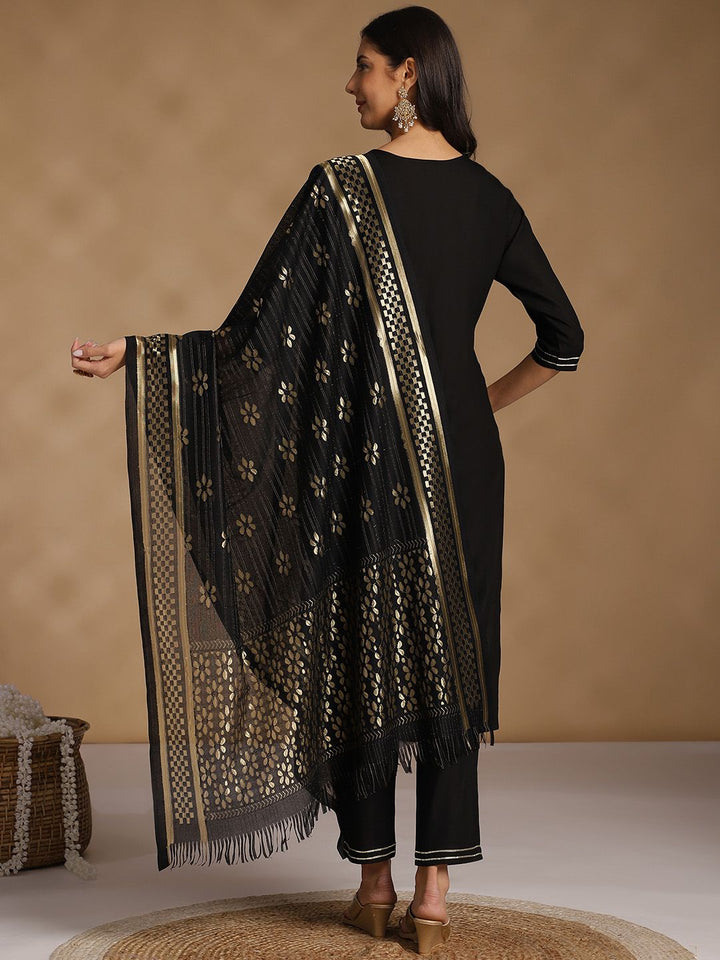 Anouk Regular Kurta with Trousers & With Dupatta
