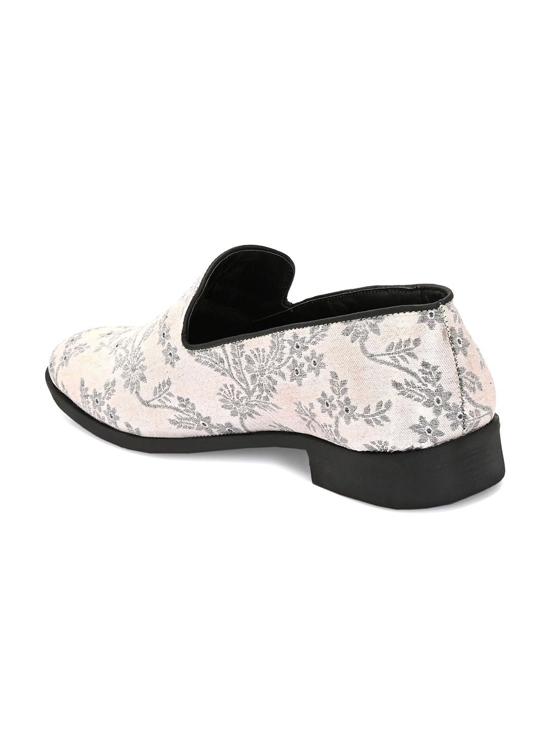 House of Pataudi Men Embroidered Casual Slip On Mojaris