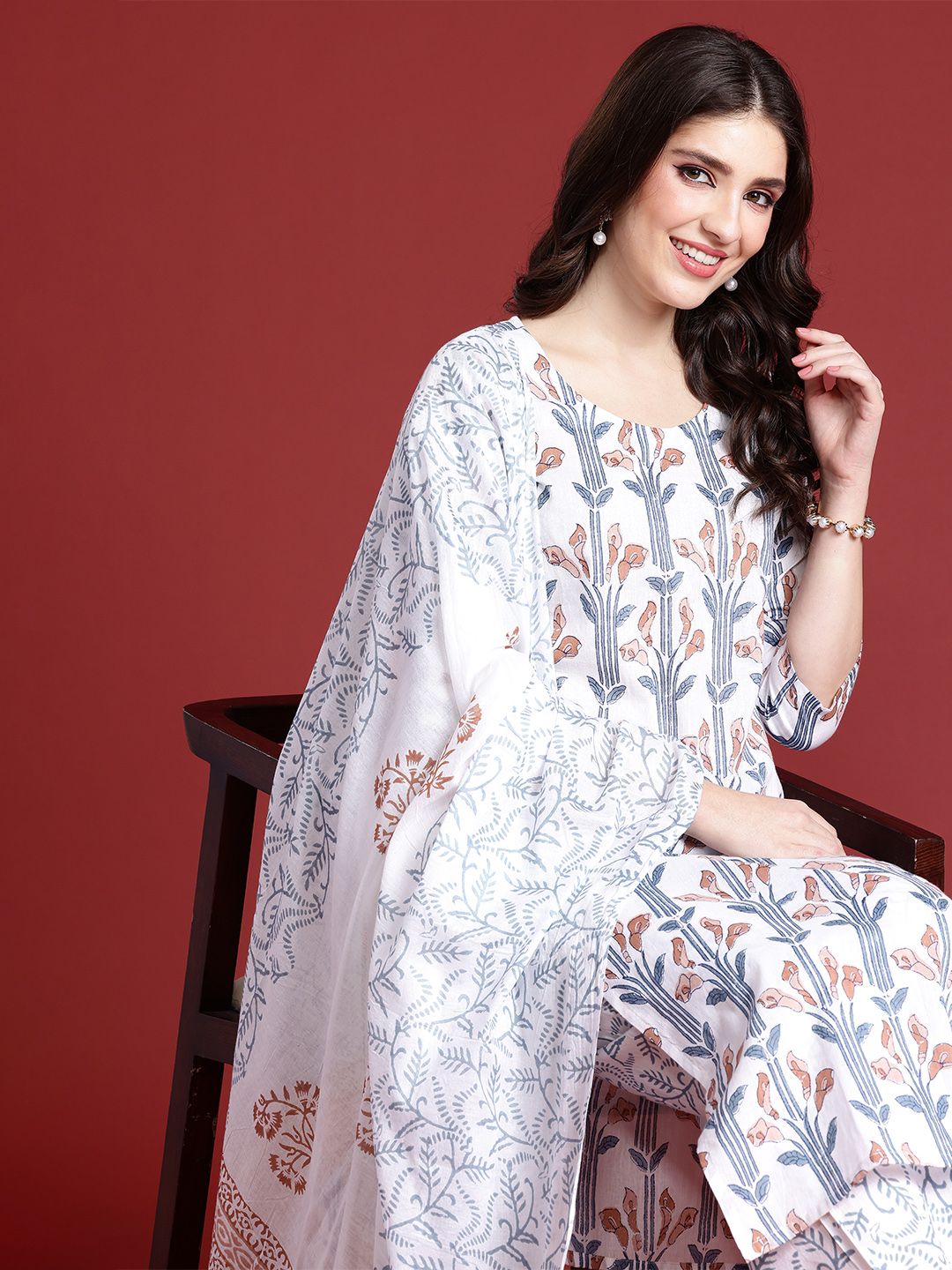 Anouk Women Floral Printed Regular Pure Cotton Kurta with Trousers & With Dupatta