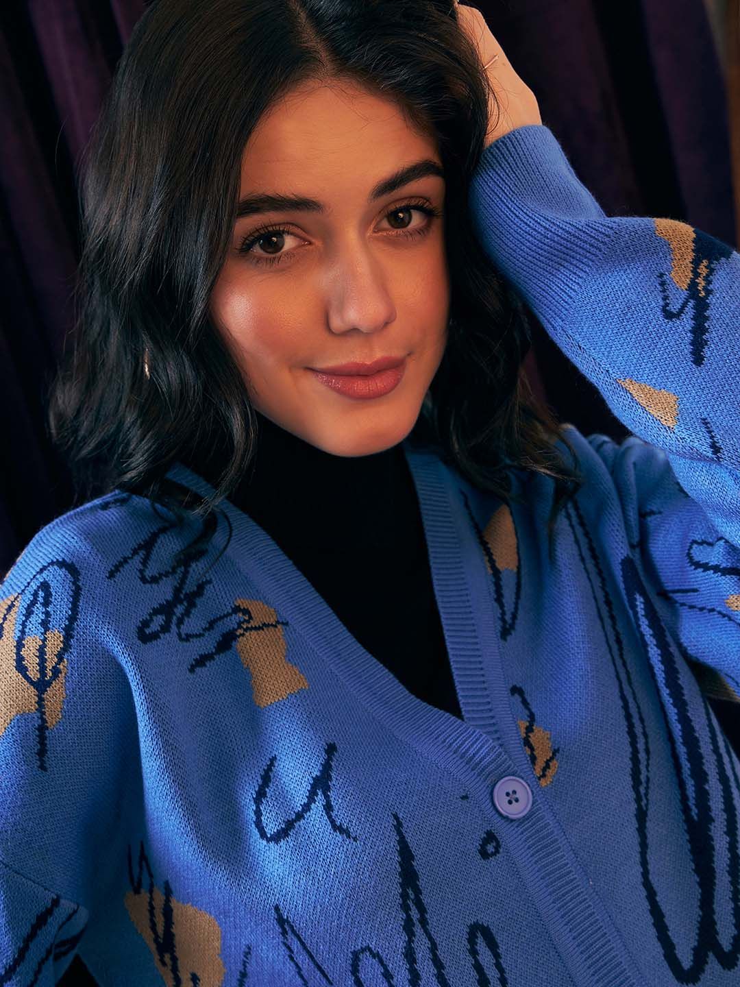 Berrylush Abstract Printed V-Neck Cardigan