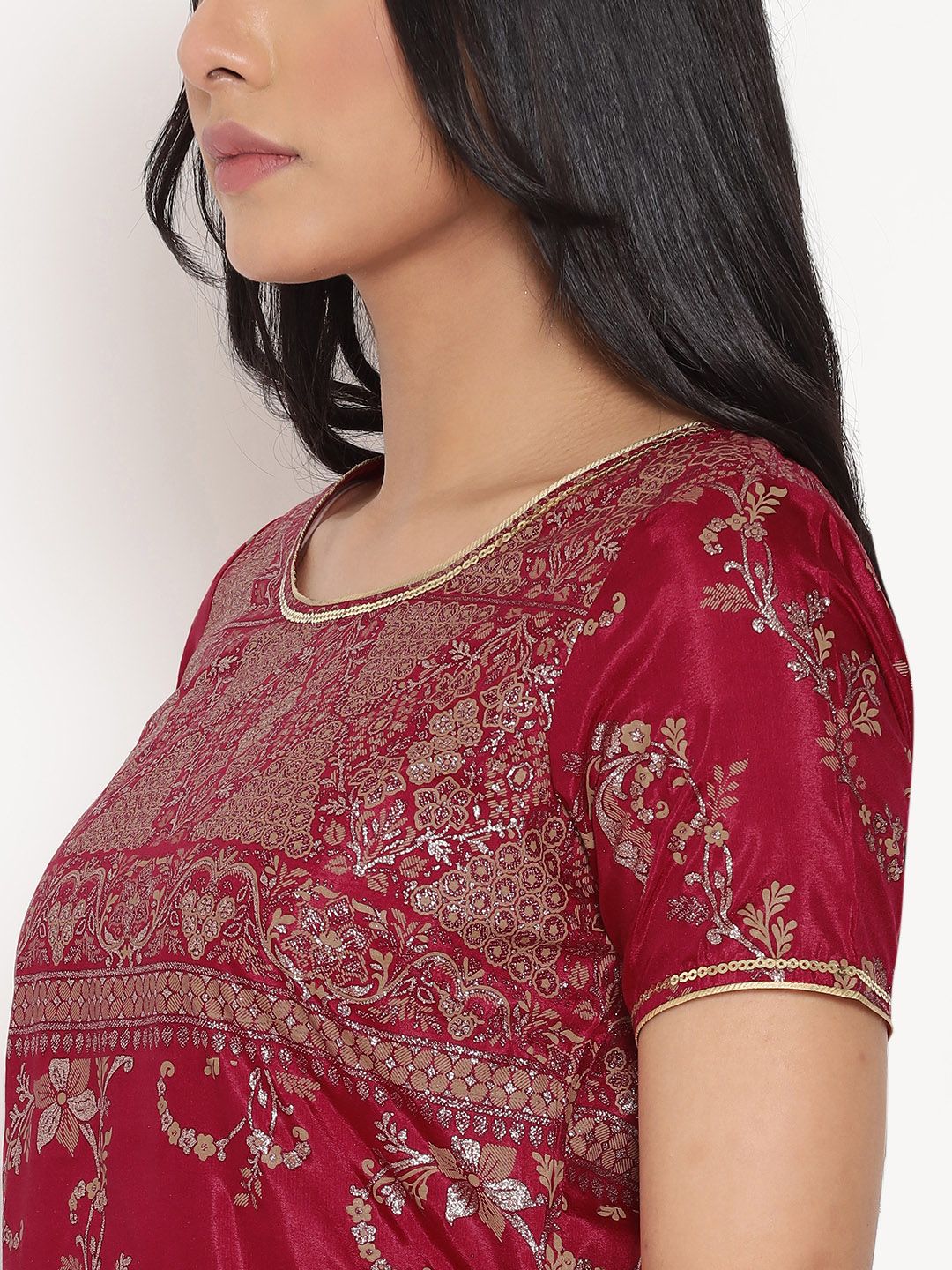 AURELIA Women Red Floral Printed Regular Kurta with Palazzos
