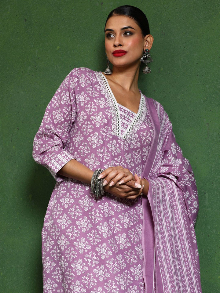 Varanga Women Ethnic Motifs Printed Regular Kurta with Trousers & With Dupatta