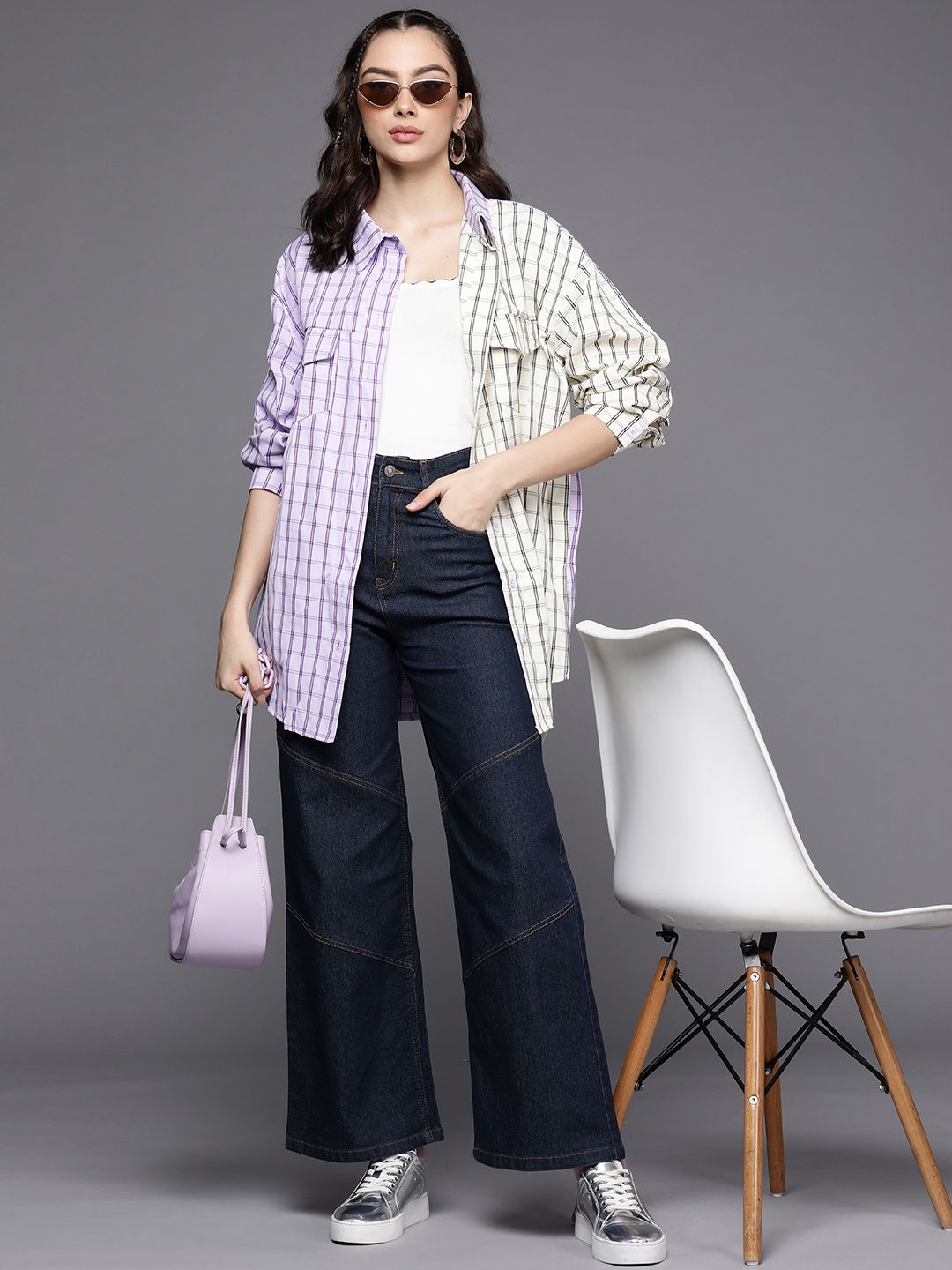 SASSAFRAS Women Navy Blue Straight Fit Contrast Stitch Detail High-Rise Stretchable Jeans
