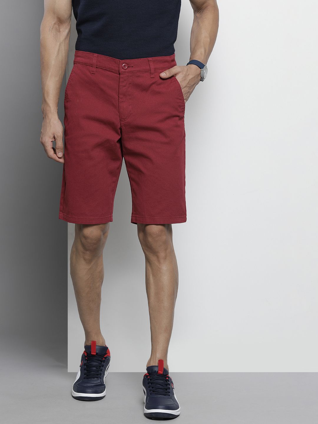 The Indian Garage Co Men Maroon Solid Slim Fit Denim Shorts