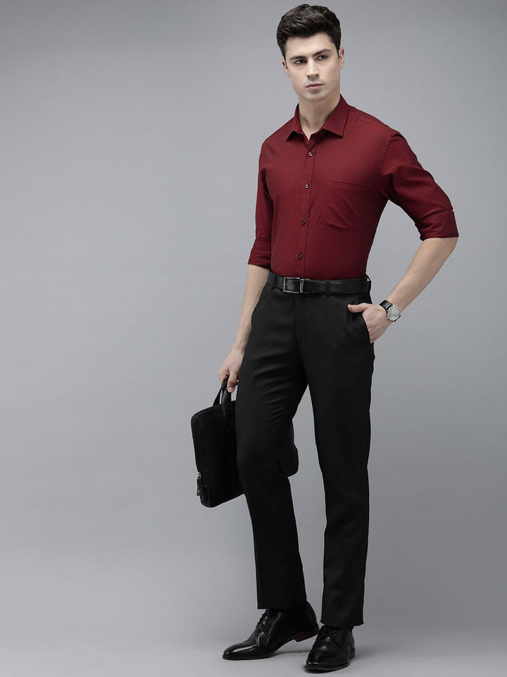 Park Avenue Pure Cotton Slim Fit Cutaway Collar Formal Shirt