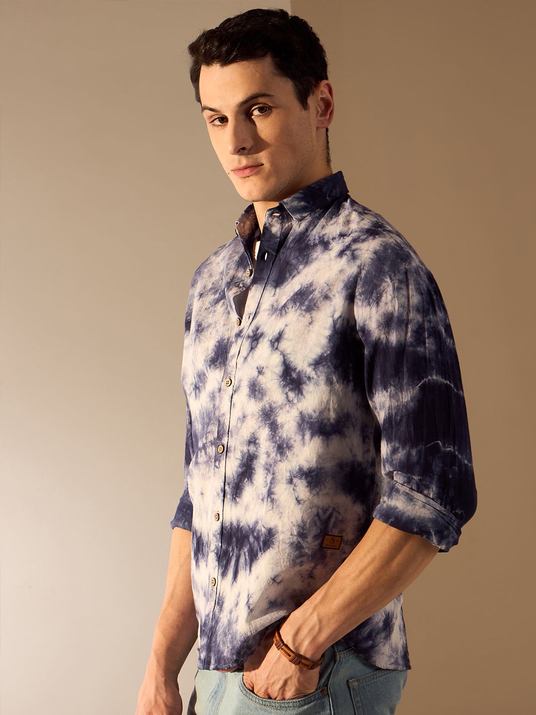 DENNISON Men Relaxed Spread Collar Dyed Cotton Oversized Casual Shirt
