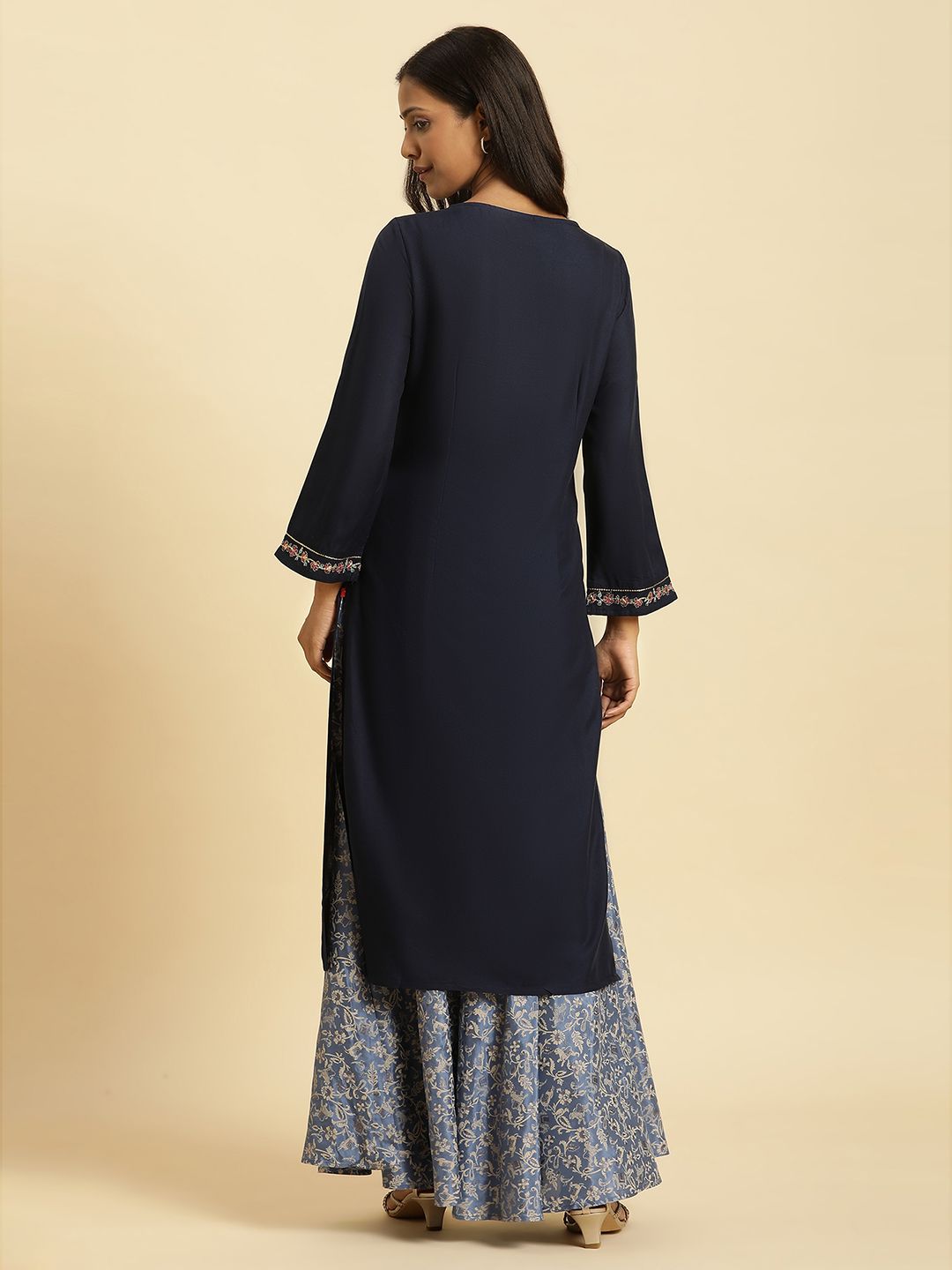 W Floral Yoke Design Thread Work Detailed Straight Kurta