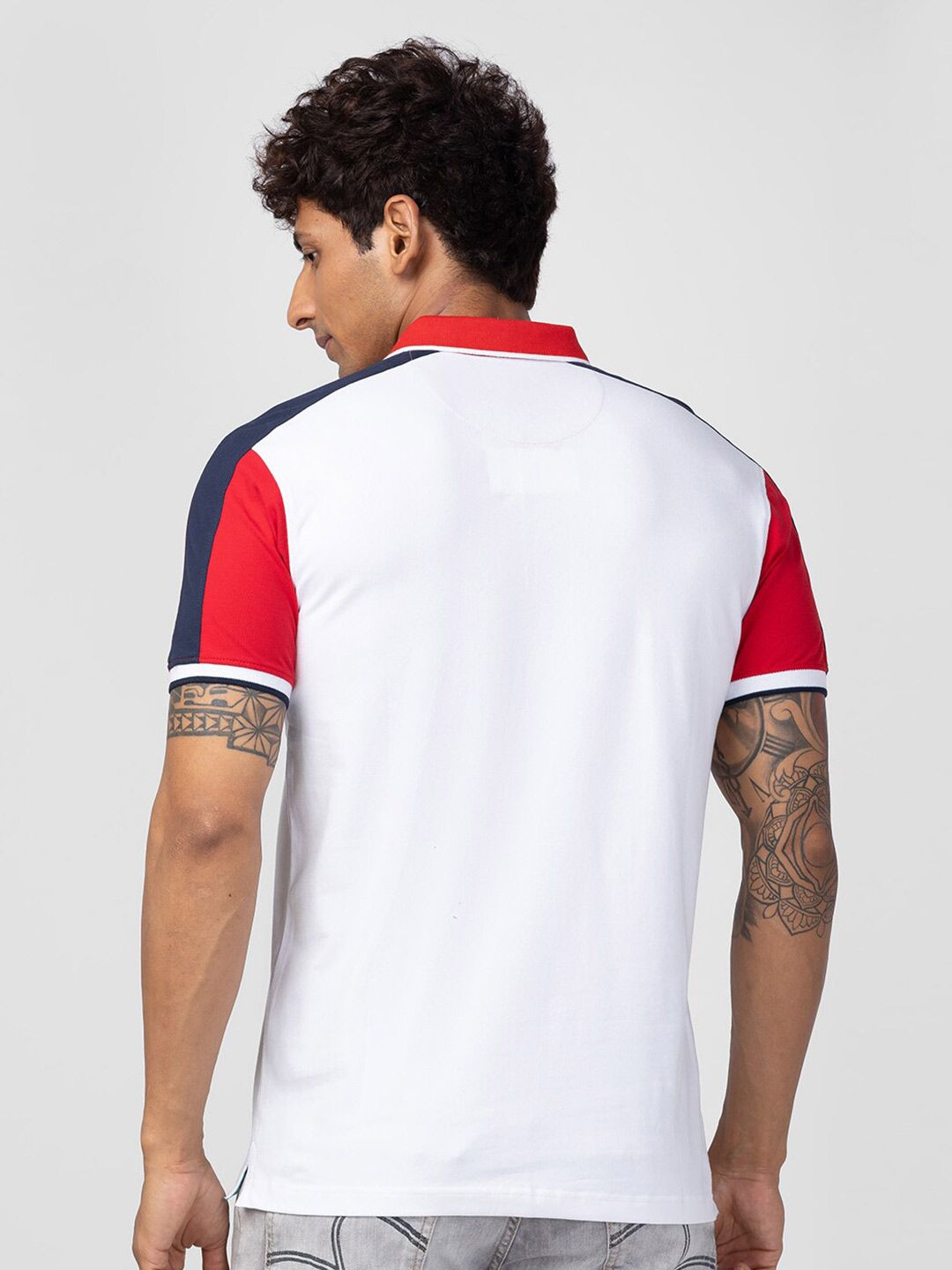 SPYKAR Men Colourblocked Polo Collar Slim Fit T-shirt
