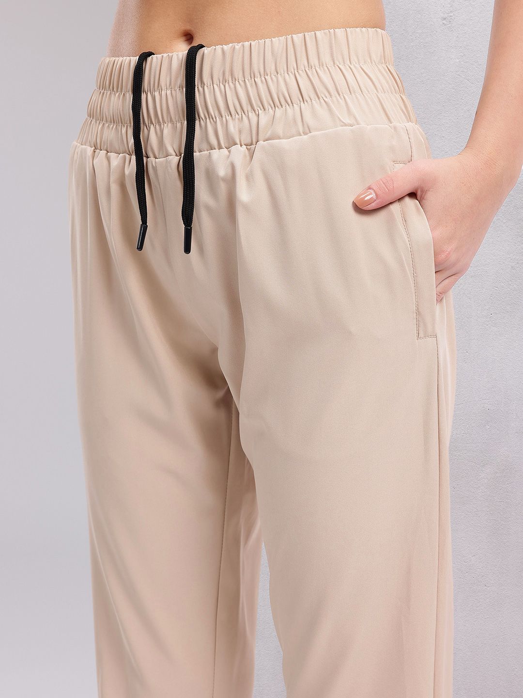 HRX by Hrithik Roshan Woman Rapid-Dry Training Joggers