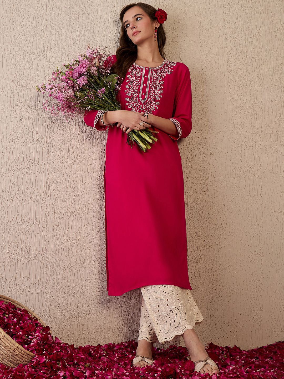 Indo Era Women Floral Embroidered Thread Work Kurta