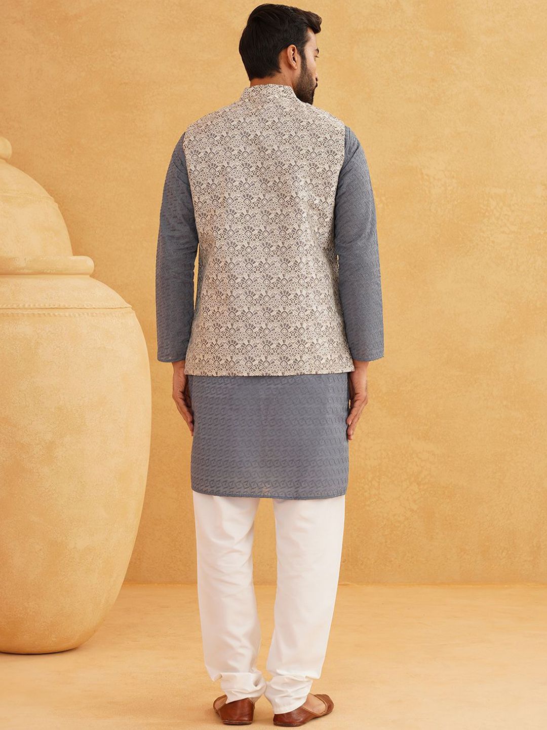 SOJANYA Geometric Embroidered Pure Cotton Kurta Kurta & Churidar & Nehru Jacket