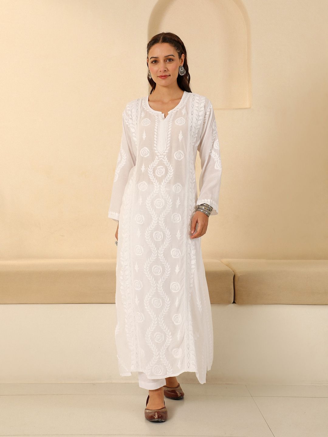 Rumah Wanita Chikankari White Muslin Chikankari Sulam Kurta